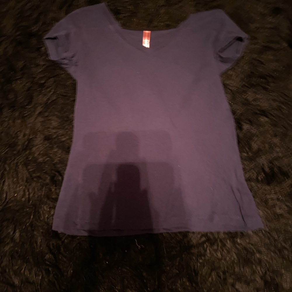 V neck top